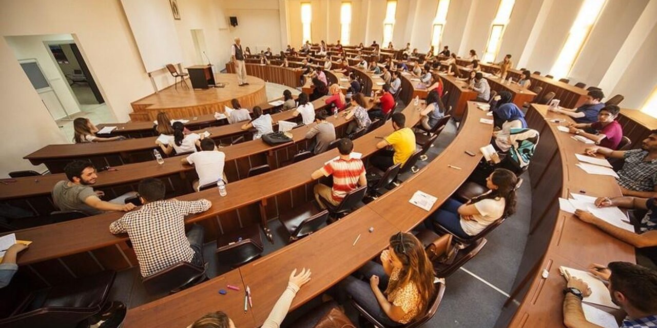 Lisans ve Ön Lisans Programları Arası Yatay Geçiş Yönetmeliği Değiştirildi