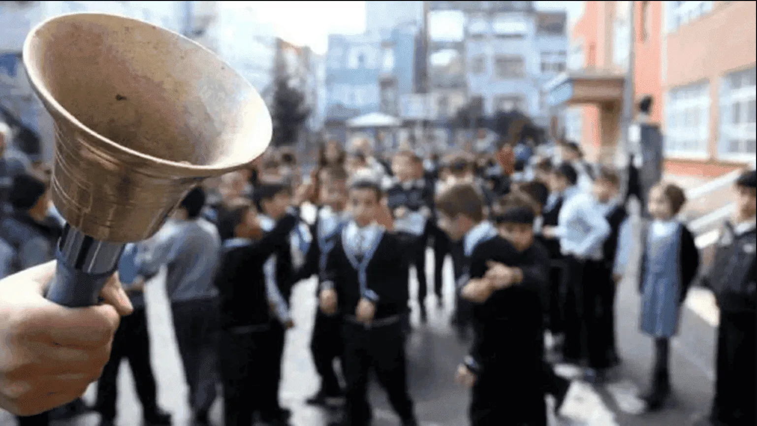 Türkiye Genelinde ve İstanbul'da İş Bırakma Kararı Alan Öğretmen Sendikaları Açıklandı