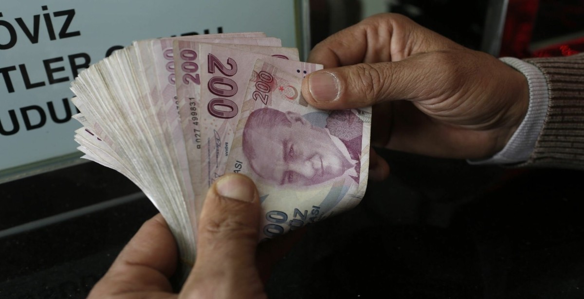 Ünlü gazeteci canlı yayında yeni asgari ücreti açıkladı