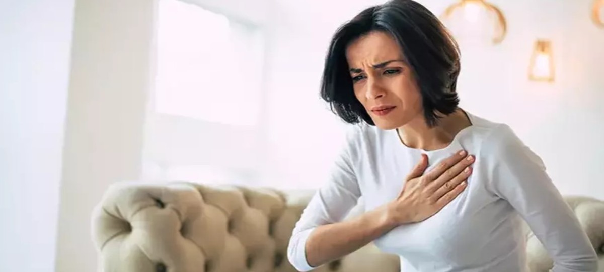 Göğüs Ağrılarına Dikkat kalp krizi nasıl anlaşılır