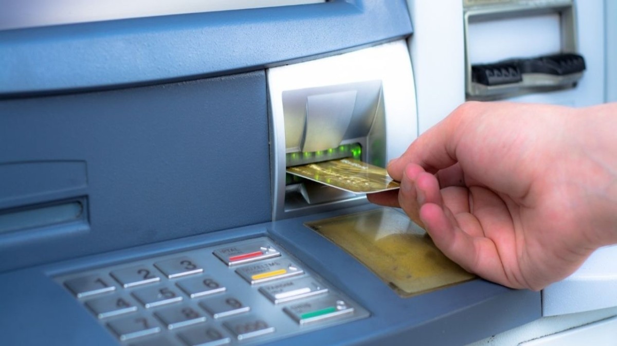 ATM'denpara çekerken dikkat edilmesi gereken noktalar